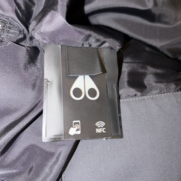 Moose Knuckles Original 3Q Fur Jacket – Size L – Granite / Black Fox Fur - Picture 15 of 16